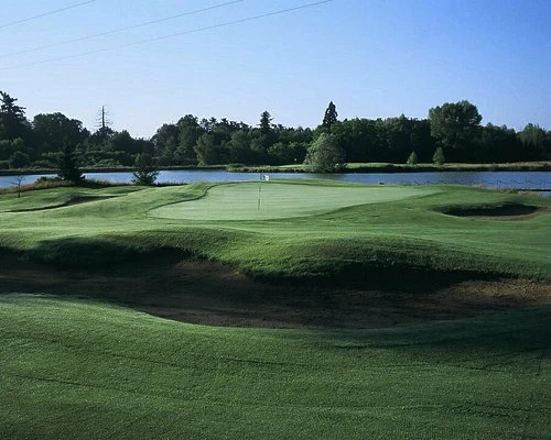 Golf du Château d’Avoise